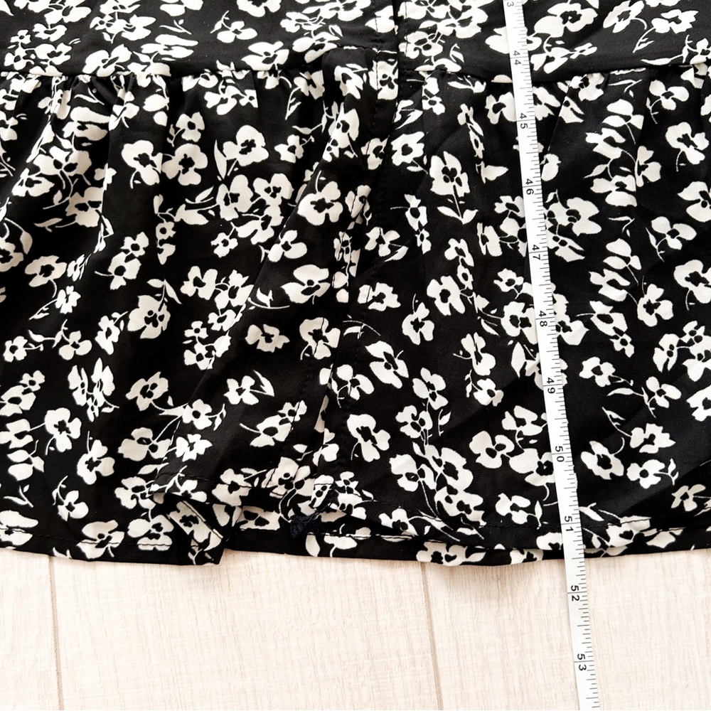 Black and white floral maxi cottagecore style dress - Picture 9 of 13